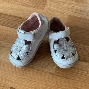 SOLD Stride rite baby girl shoes